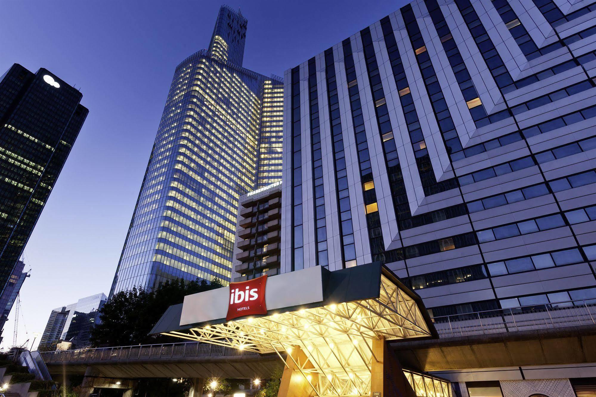 Ibis Paris La Defense Esplanade Hotel Courbevoie Exterior photo